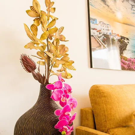 Infinity Ocean View アパート *