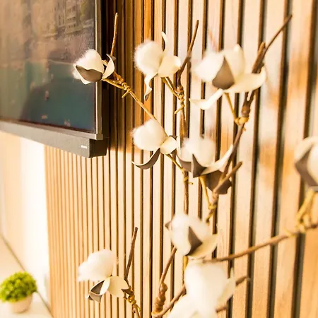 Infinity Ocean View Апартаменты *